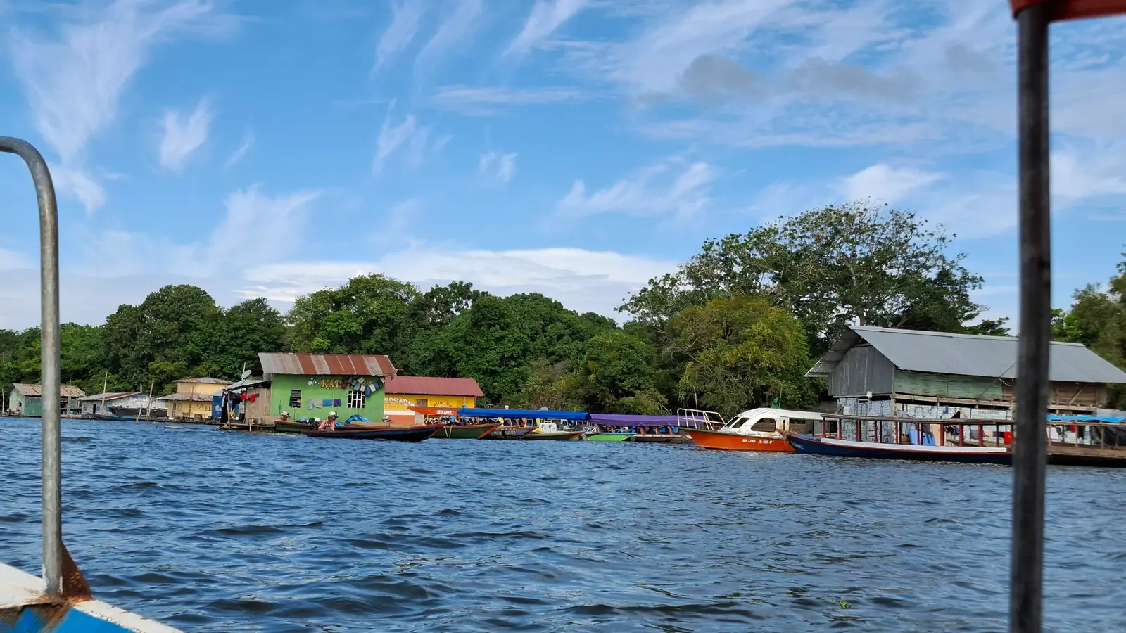 La laguna de Yarinacocha, cerca de Pucallpa